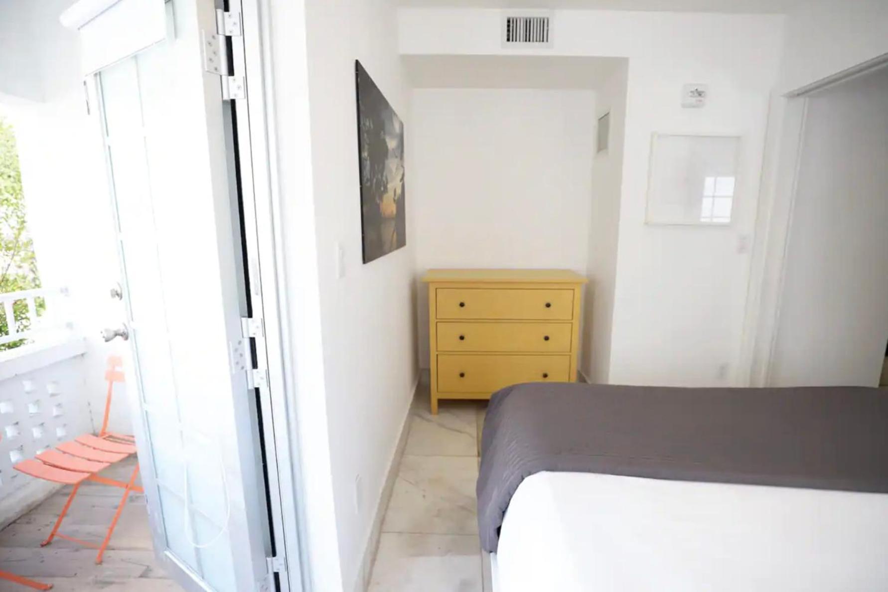 South Beach 2 Bedroom Family & Pet Friendly Apartment With Balcony & Free Parking ميامي بيتش المظهر الخارجي الصورة