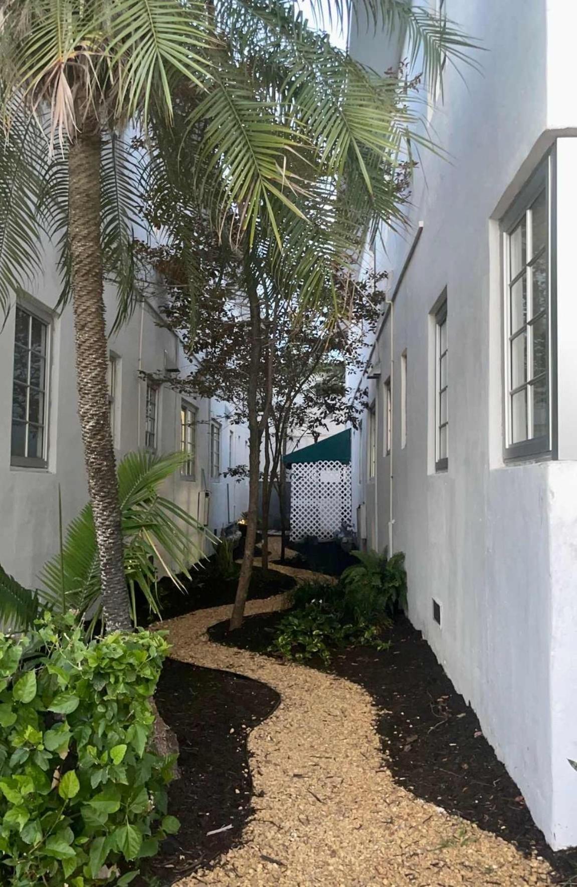 South Beach 2 Bedroom Family & Pet Friendly Apartment With Balcony & Free Parking ميامي بيتش المظهر الخارجي الصورة